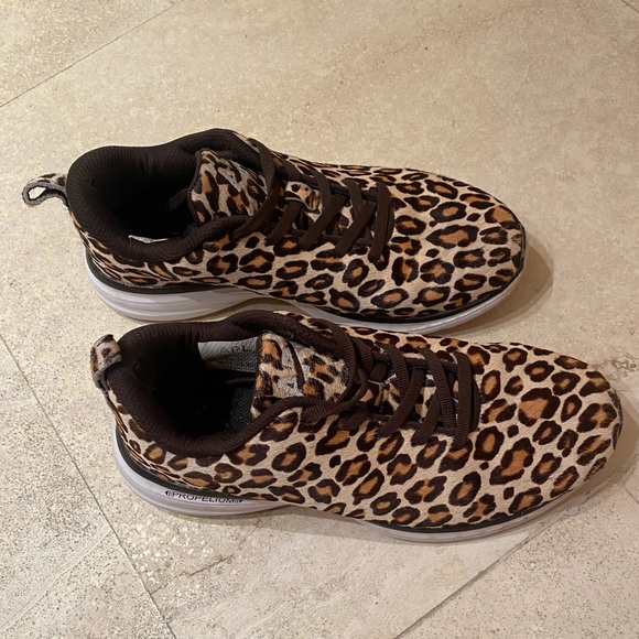 APL Athletic Propulsion Labs IconicLeopard Print Calf Hair Sneakers 6.5 - Picture 4 of 7